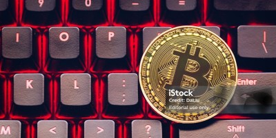 比特币为何暴跌？除操纵外的三大诱因