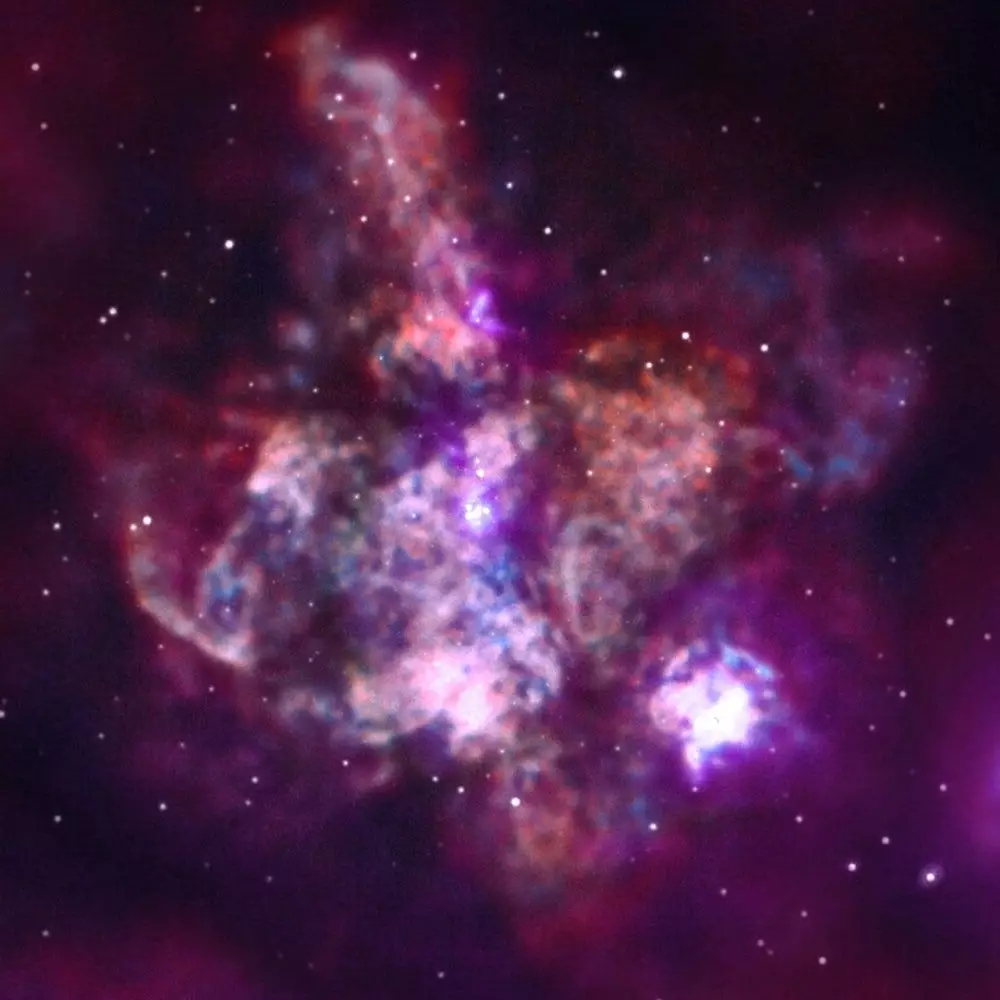 小宇宙33号炎亚纶，NASA公布震撼照！纪念钱德拉服役20周年