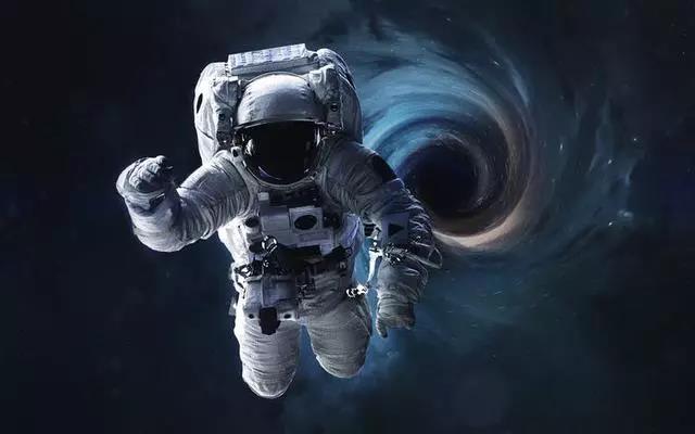 宇宙骑士国语，解读旋转黑洞，它或许是未来人类进入超空间的入口！